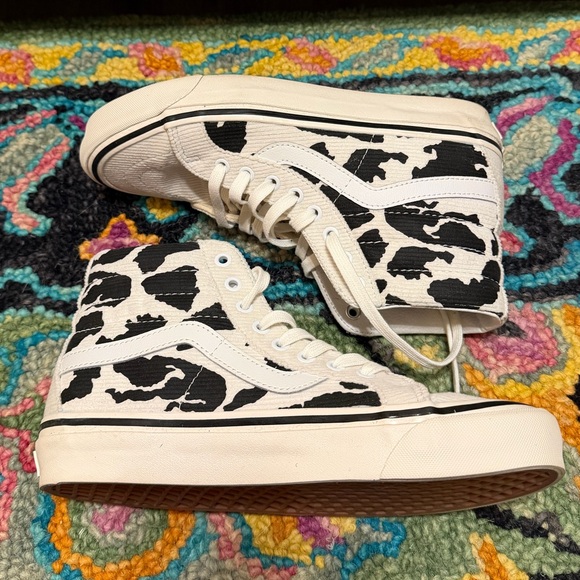 VANS High Top Sneakers - Corduroy Cow Print - Picture 4 of 7